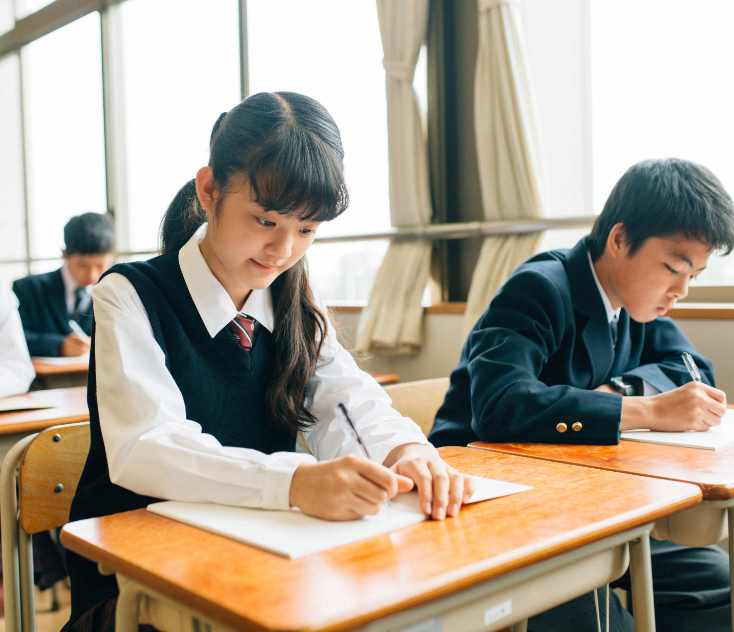 Начальная и средняя школа в Японии. Япония школьники. Младшая школа в Японии. Японские дети в школе.